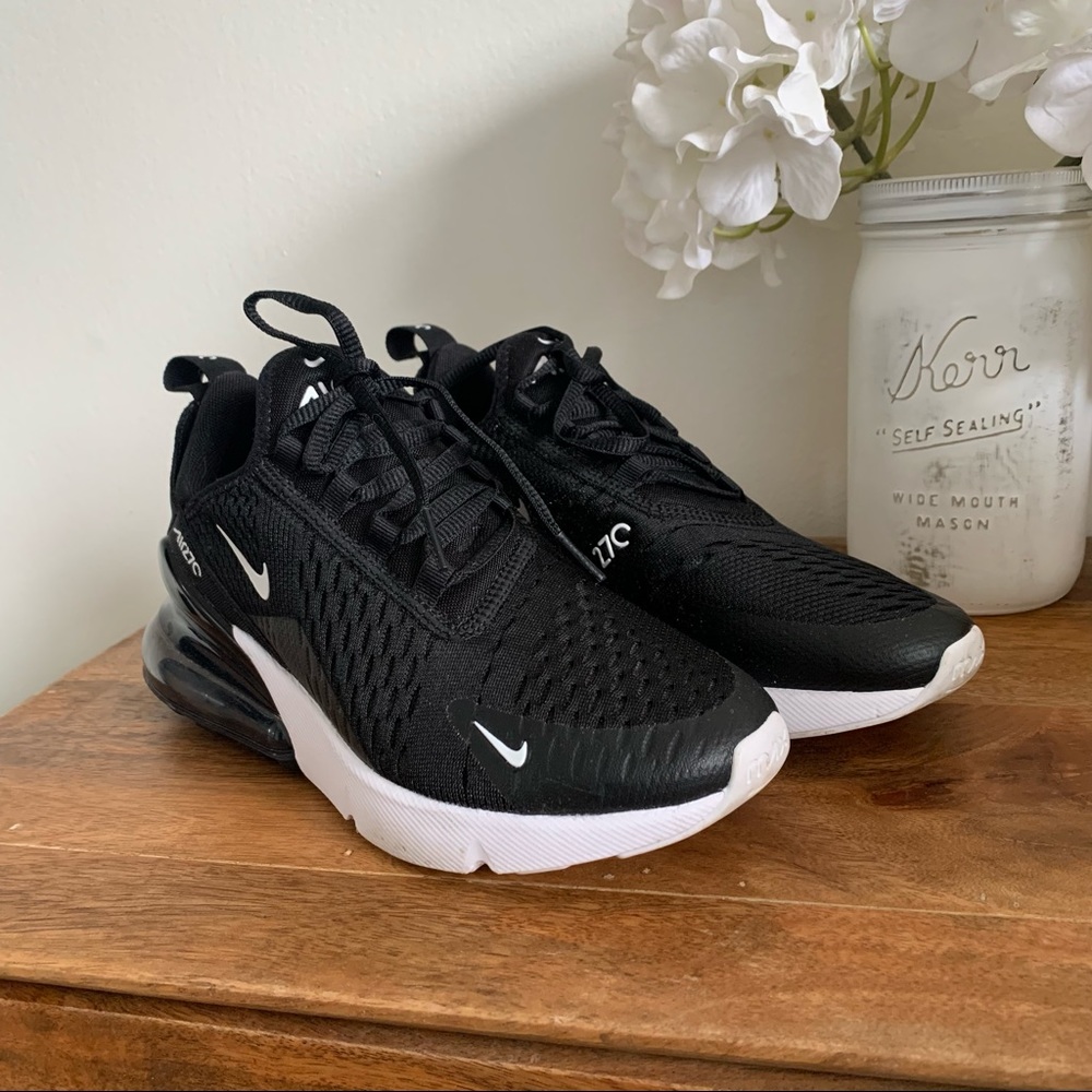 Nike Air Max 270 Black Sneaker - Picture 8 of 9